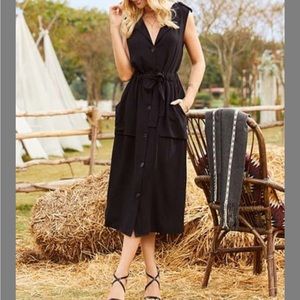 2/$40 Suzanne Betro sleeveless button dress